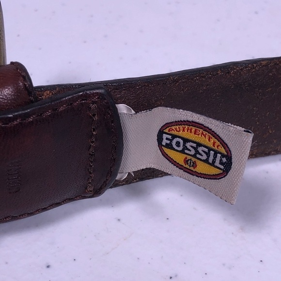 FOSSIL Leather Belt - Picture 10 of 11